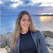 Soy una persona proactiva y decidida con ganas de enseñar a los niños de primaria y de la eso la materia de inglés.